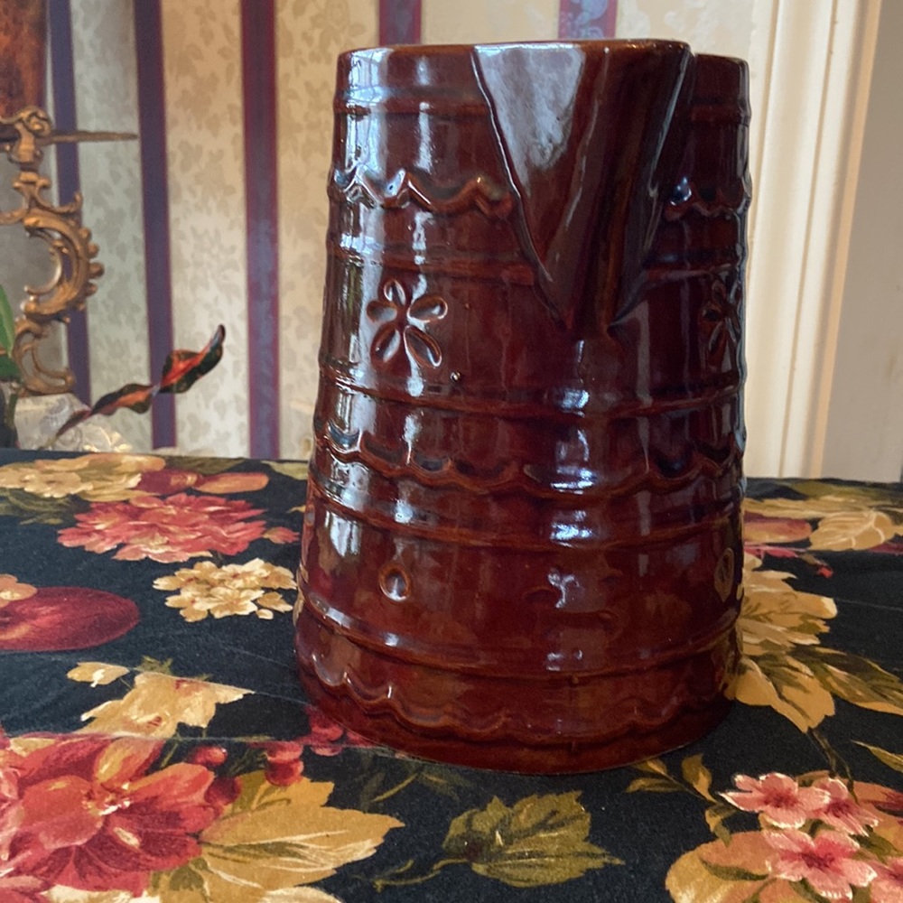 Marcrest Pitcher - Picture 2 of 7